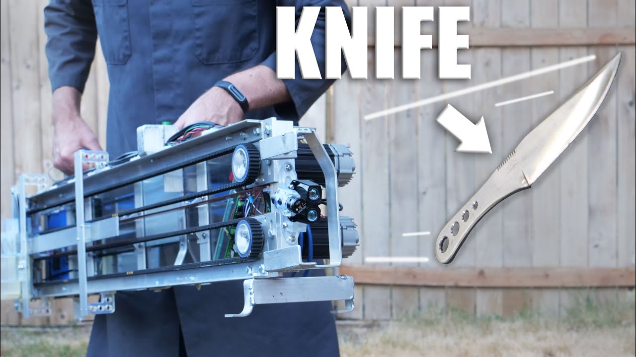 A machine that throws knives what could possibly go wrong 