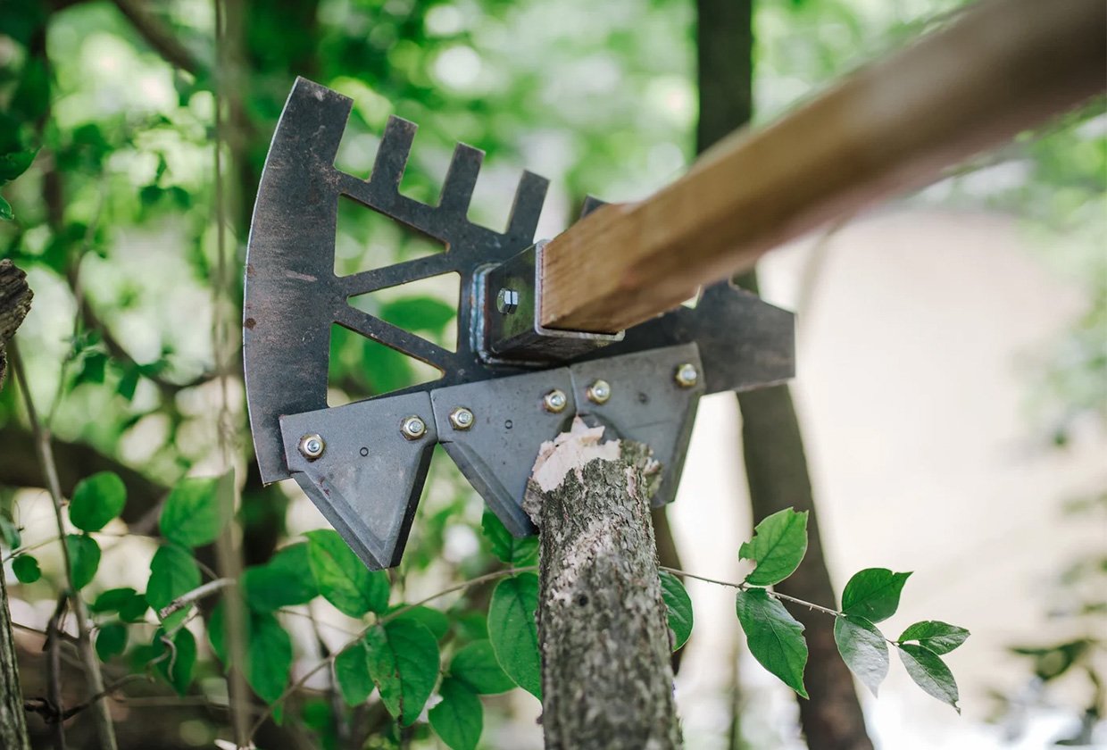 The Woodsman Garden Tool