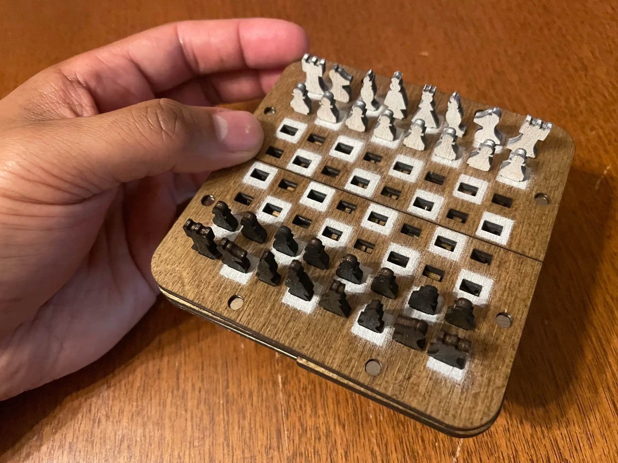 Very Smol Chess Set