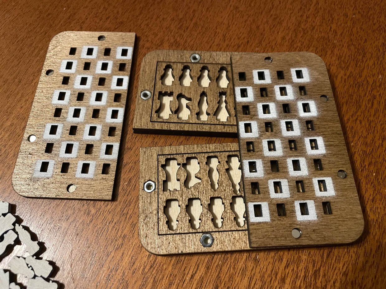 Very Smol Chess Set