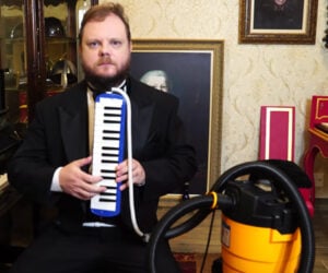 Playing the Melodica with a Vacuum Cleaner