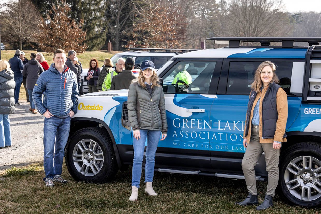 2022 Land Rover Defender Service Award Winners