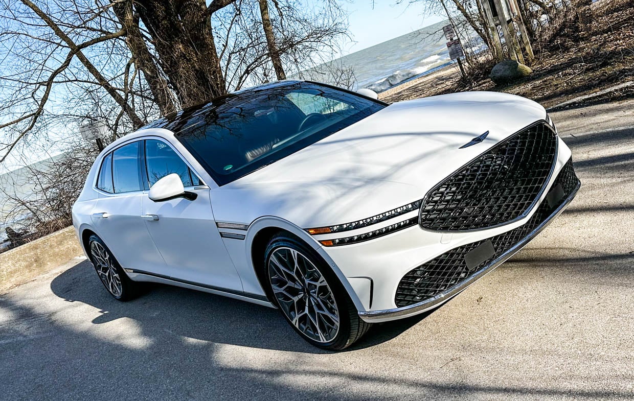 2023 Genesis G90 Review: Modern Luxury at Its Finest