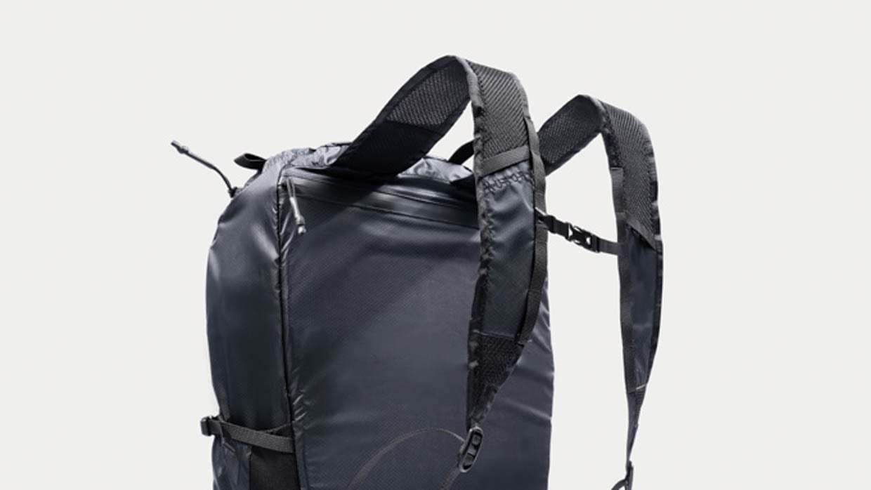 AuraOne Collapsible 12-Pocket Backpack