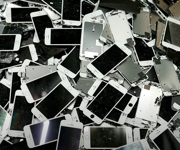 How Apple Recycles iPhones