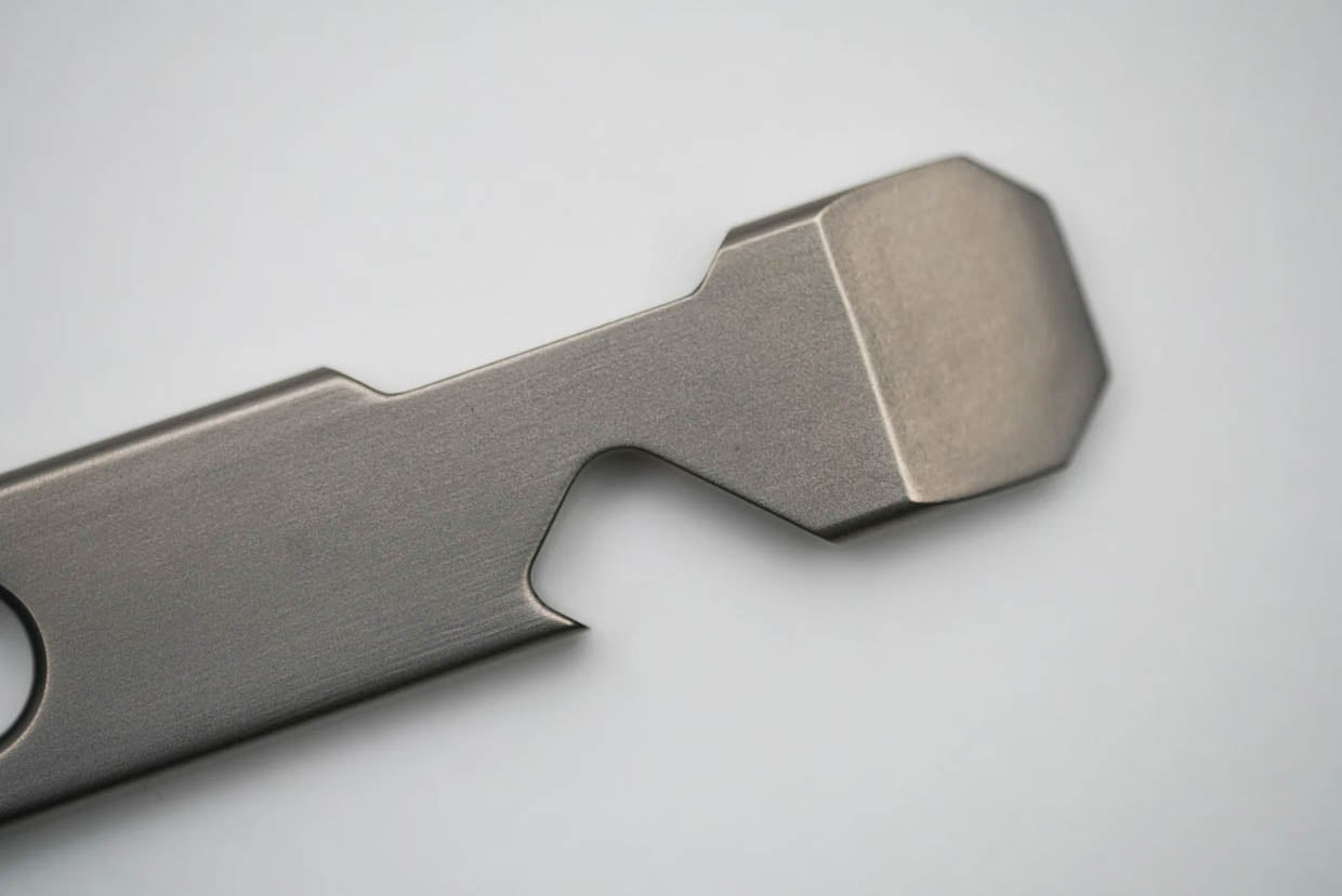 SlimPry Titanium Pocket Pry Bar