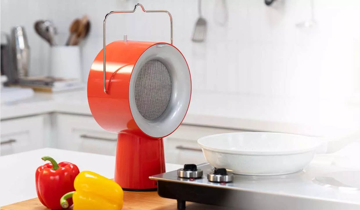 AirHood Kitchen Fan Gets Rid of Smoke, Fumes, and Grease Spatter