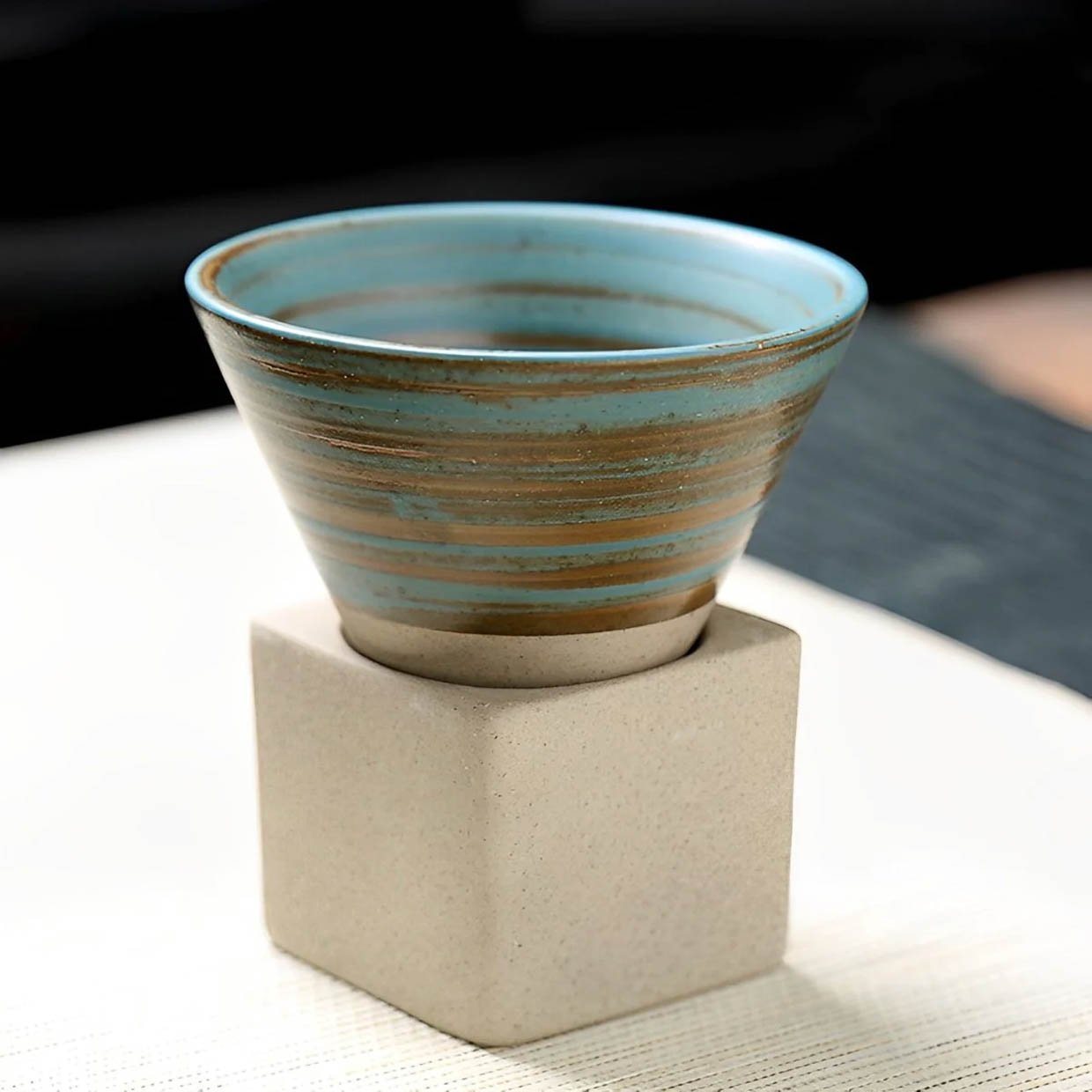 https://theawesomer.com/photos/2023/08/kyoto_ceramic_espresso_cups_3.jpg