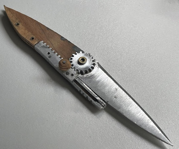 Folding Rack-and-Pinion Knife