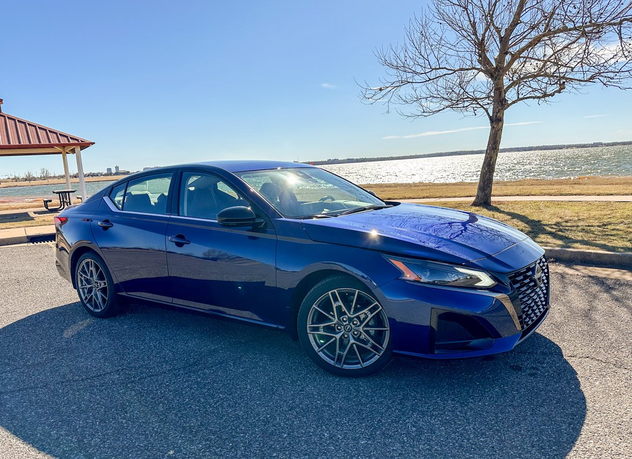 2024 Nissan Altima 2.0 SR Is More Fun to Drive Thanks to Its Turbo Engine