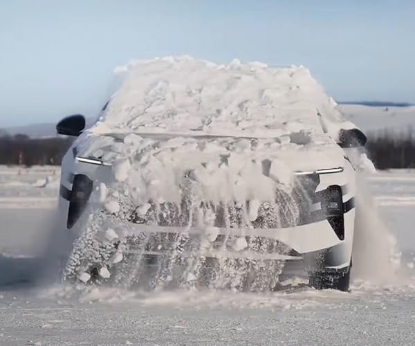 Car Shakes Off Snow Like a Puppy Dog