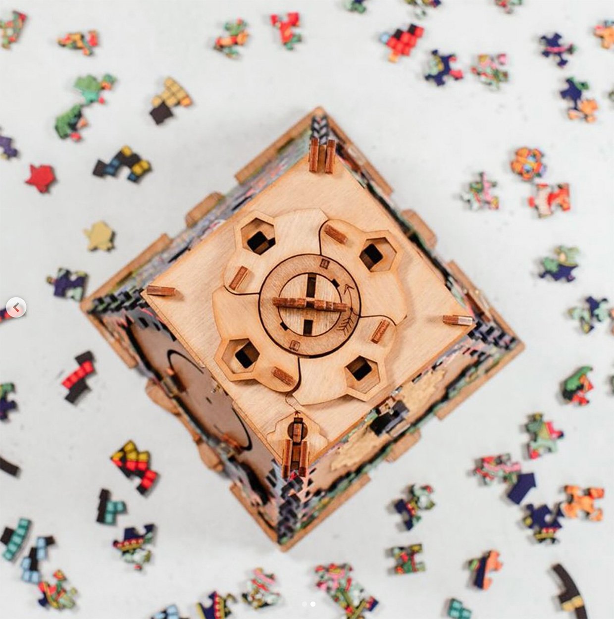 CluePuzzle Puzzle Box