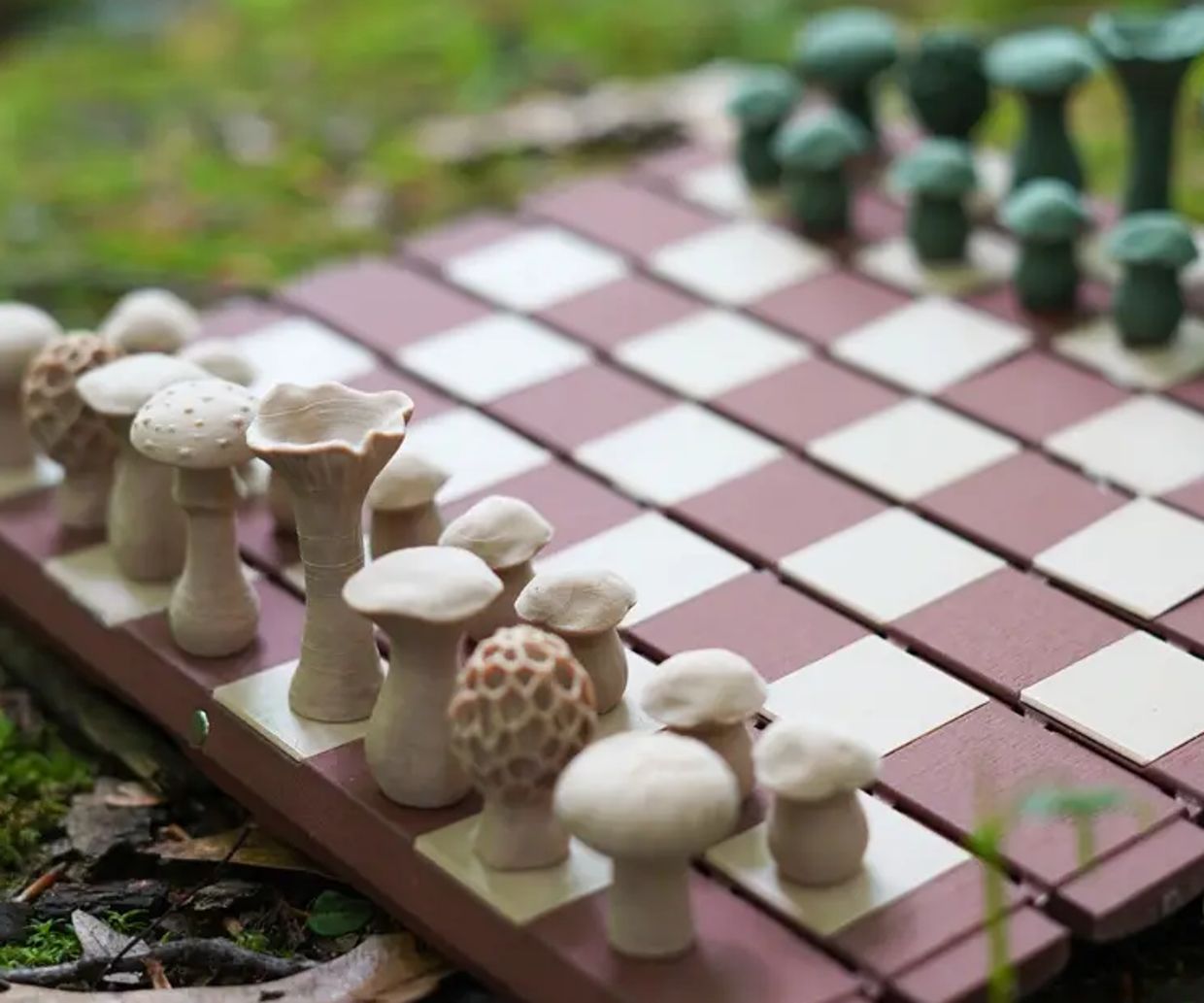 Roll-up Forest Chess Set