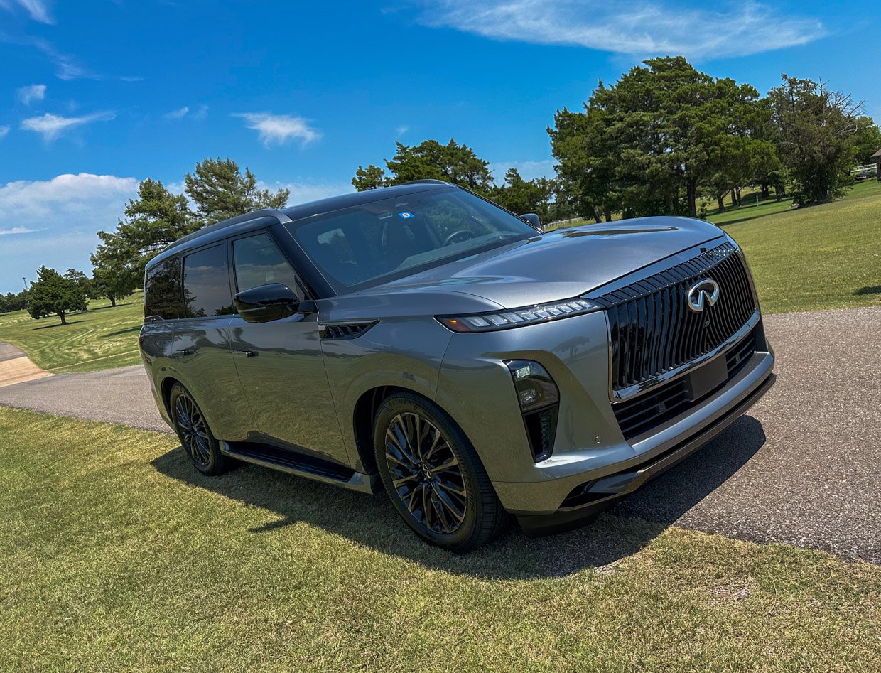 2025 Infiniti QX80 Autograph Review: A Refined Redesign of This Luxury 