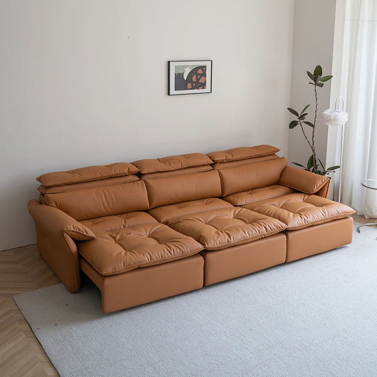 This Electronic Sofa Extends into a Lounge or Single Bed With One Click