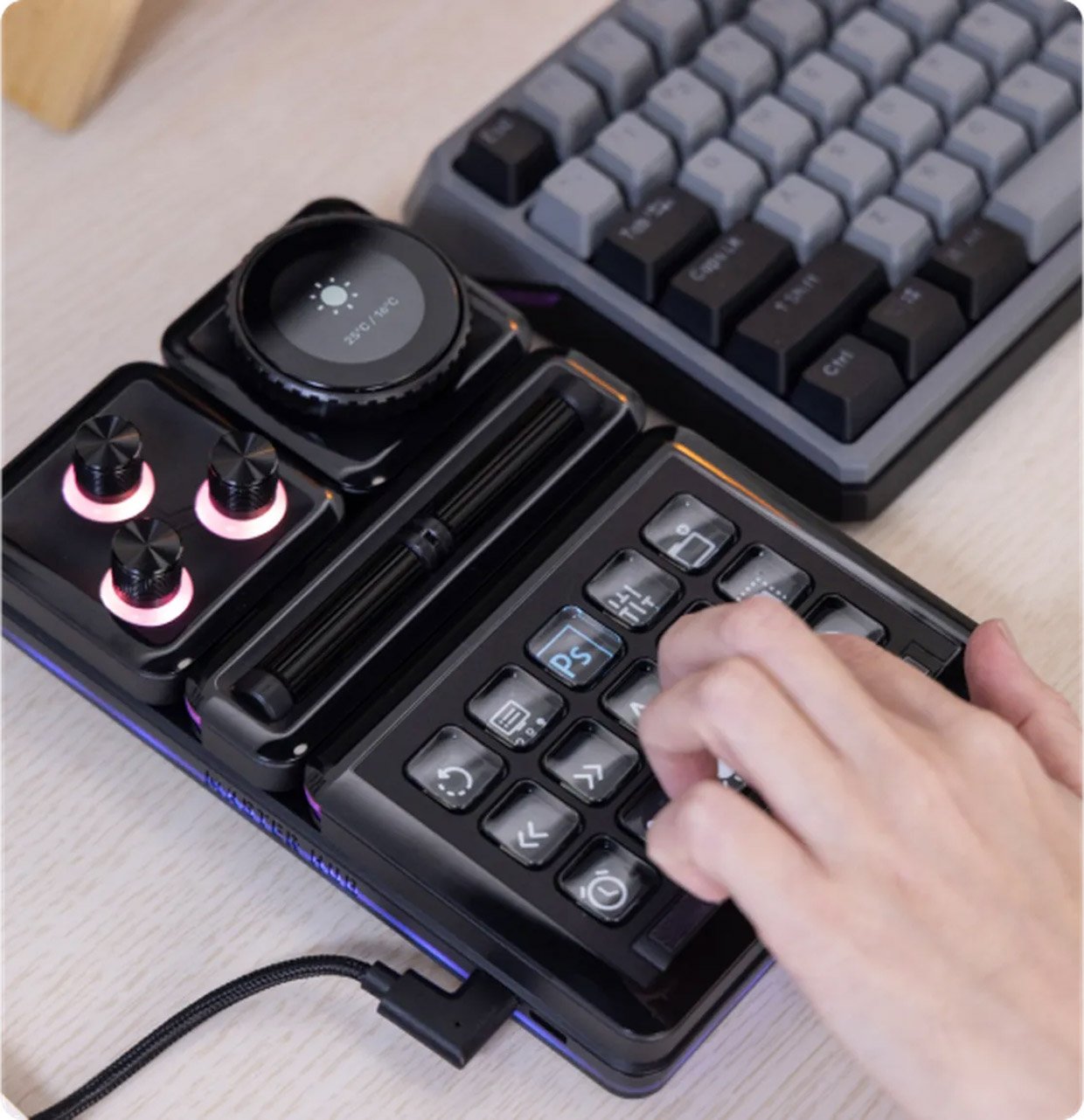 Cooler Master MasterHUB Controller