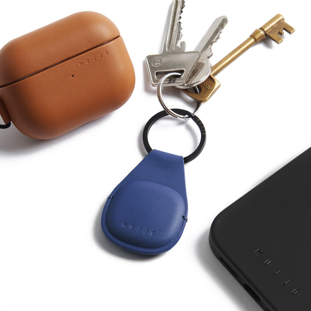 Mujjo Canopy Airtag Keychain