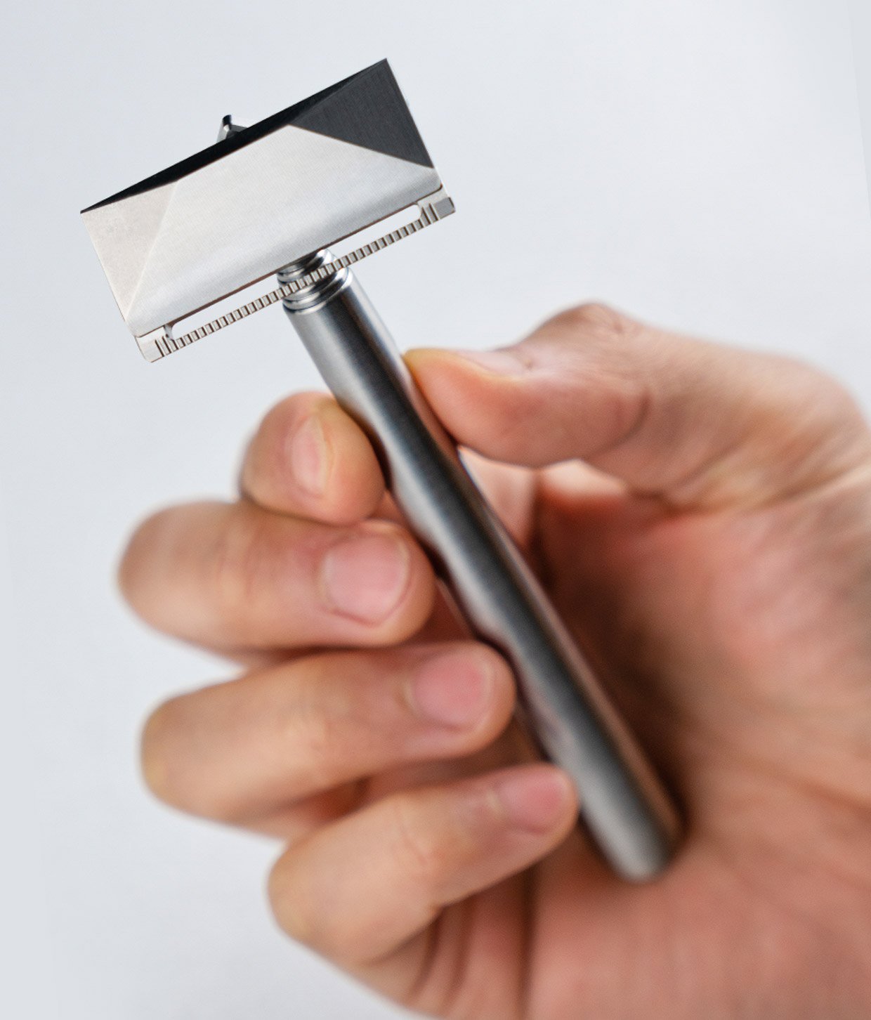 TiGlide S1 Titanium Razor