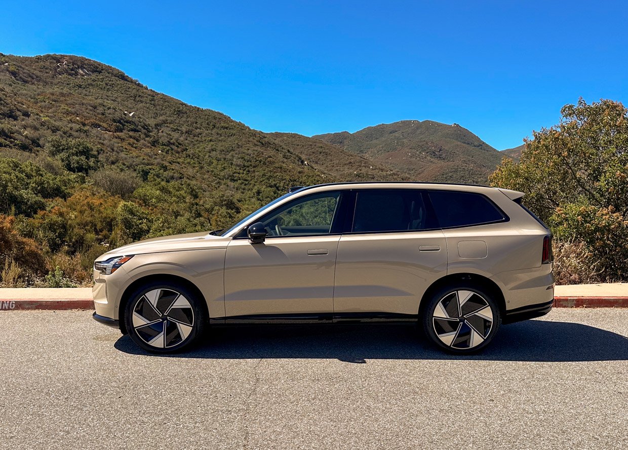 Driven: 2025 Volvo EX90 Twin Motor Performance