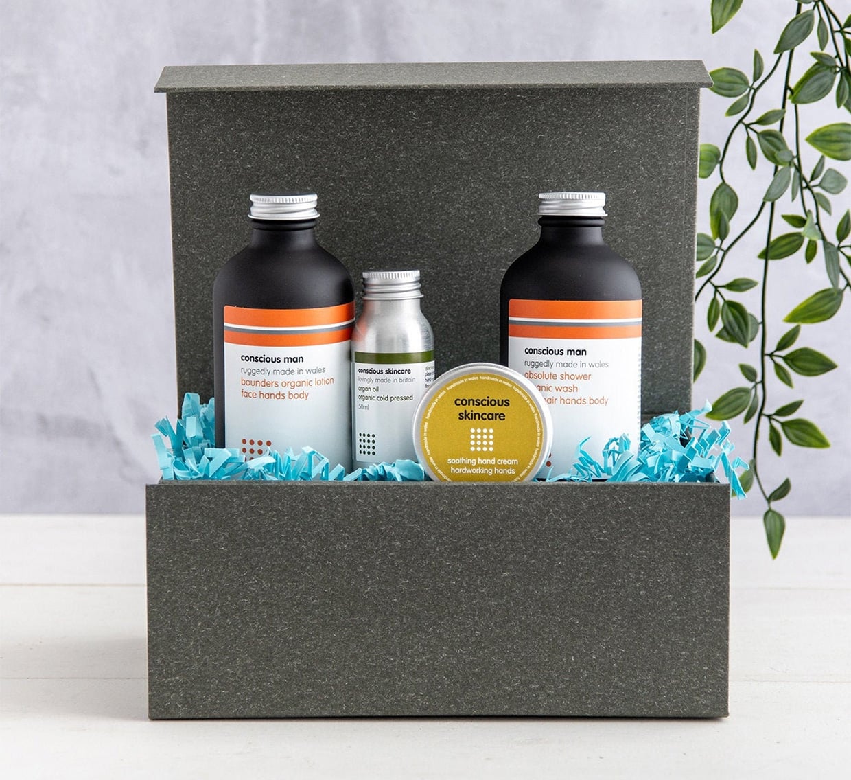 Conscious Man Grooming Kit