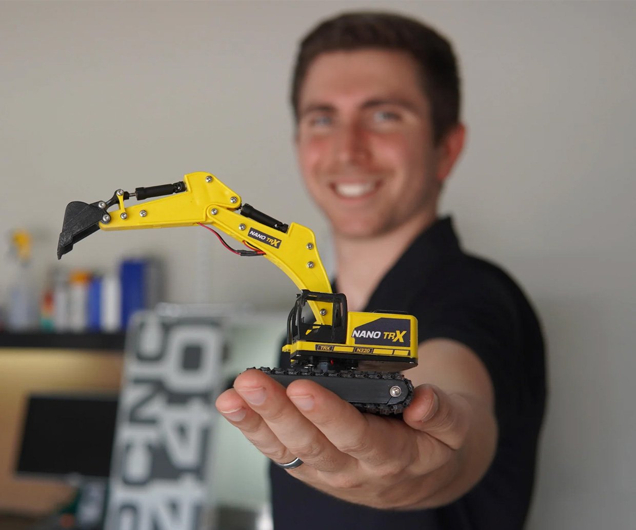 Nano TRX N320 Tiny R/C Excavator