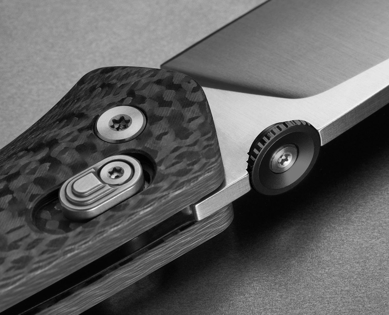 The James Brand The Carter Carbon Fiber Knife
