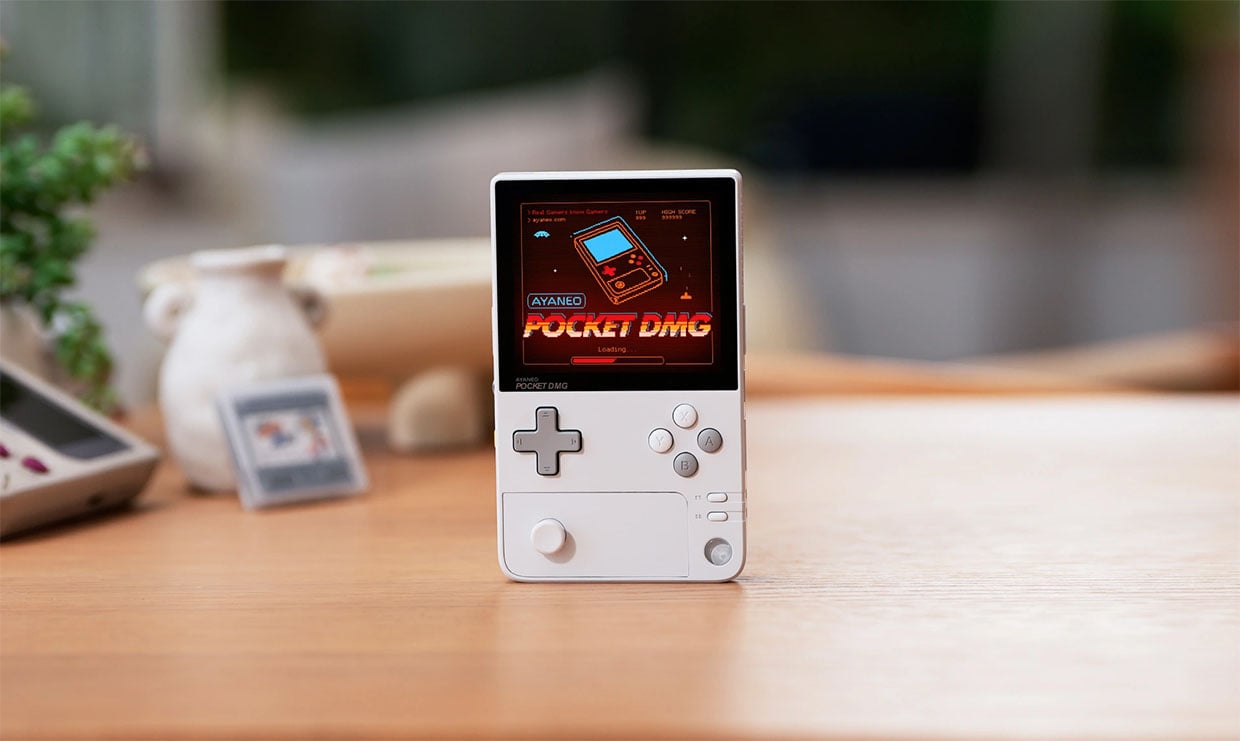 Ayaneo Pocket DMG Retro Console