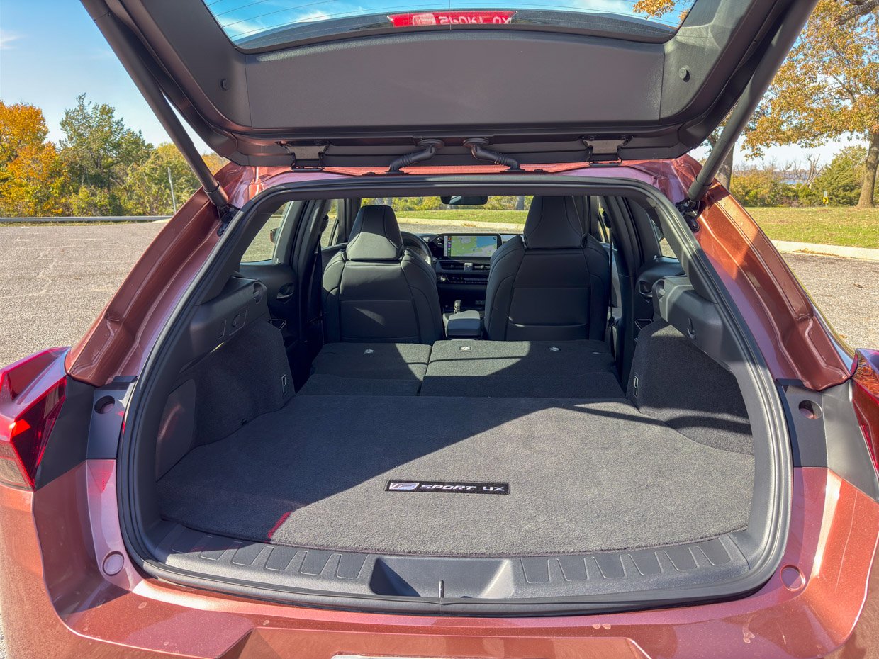 Driven: 2025 Lexus UX 300h F SPORT Handling