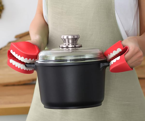 Chomp Potholders