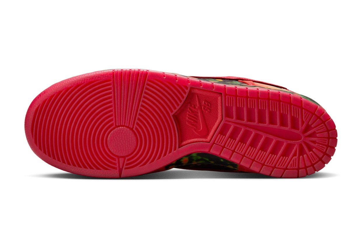 These Nike Wizard of Oz Sneakers Are Great for Walking the These Nike Wizard of Oz Sneakers Are Great for Walking the