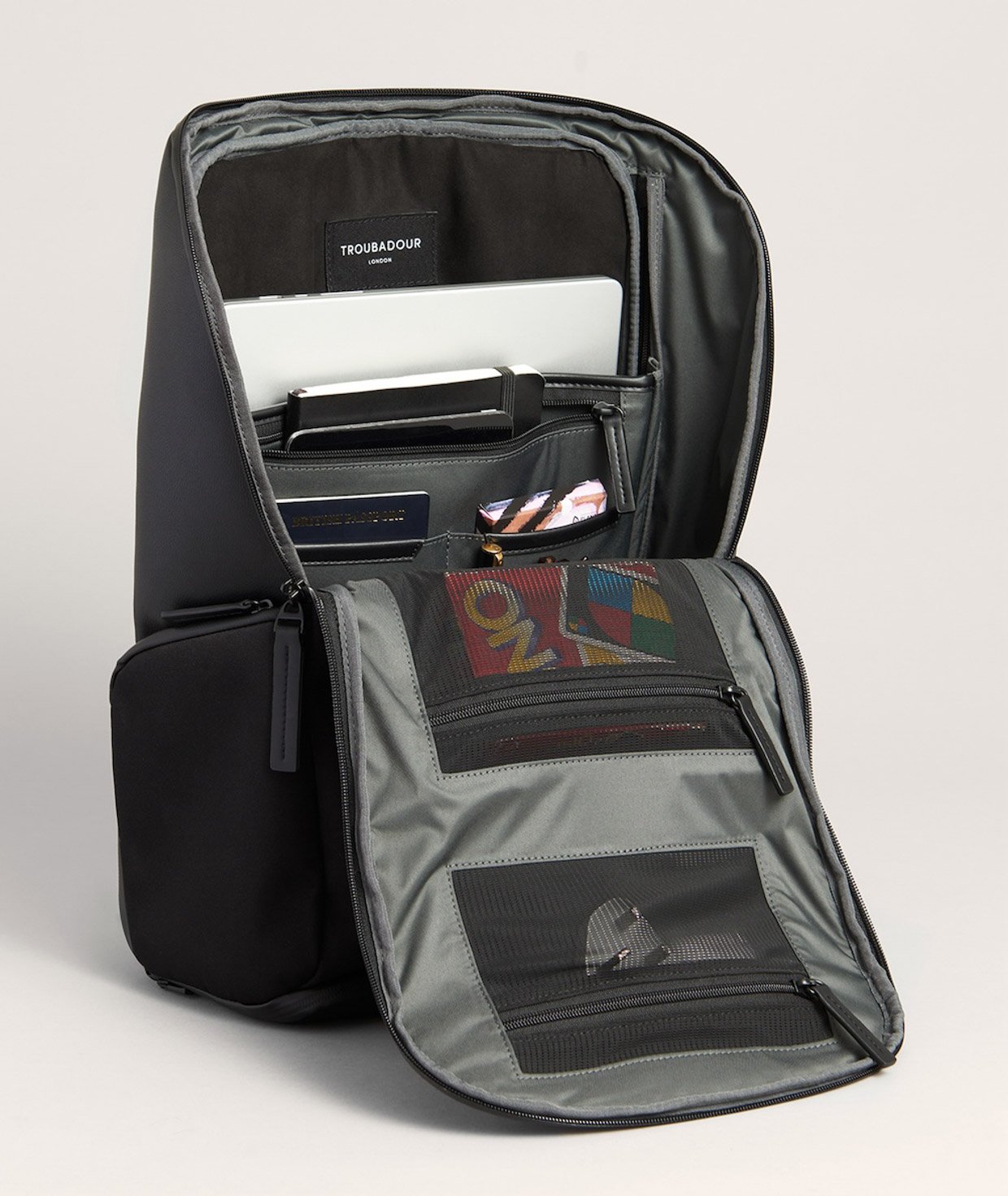 【トルバドール】 ORBIS 1-Pocket Backpack Orbis 1-Pocket Backpack | Lightweight Waterproof Fabric