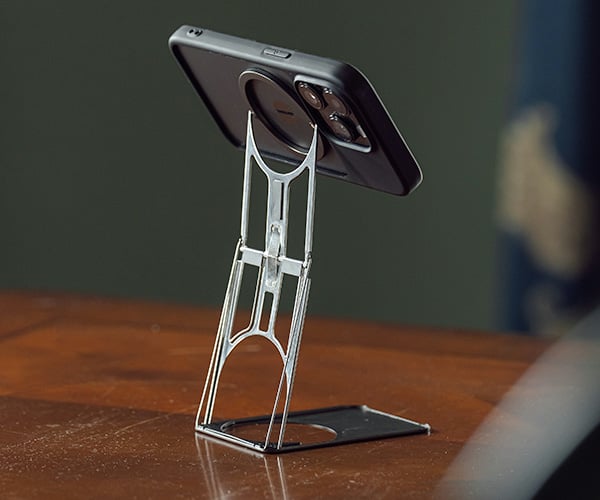 Majextand S iPhone Stand