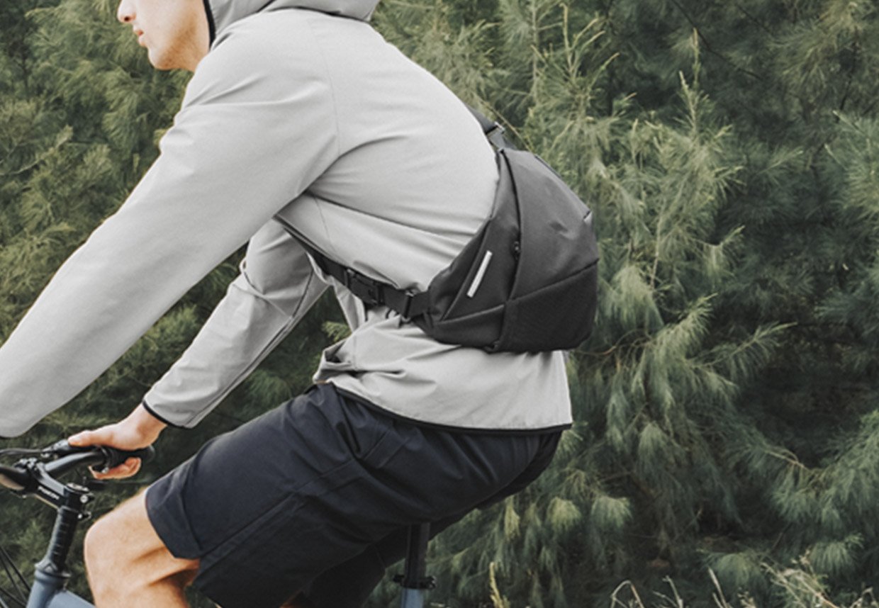 バッグ FINO V Sling Bag FINO V Ultra-slim Tech Sling – NIID