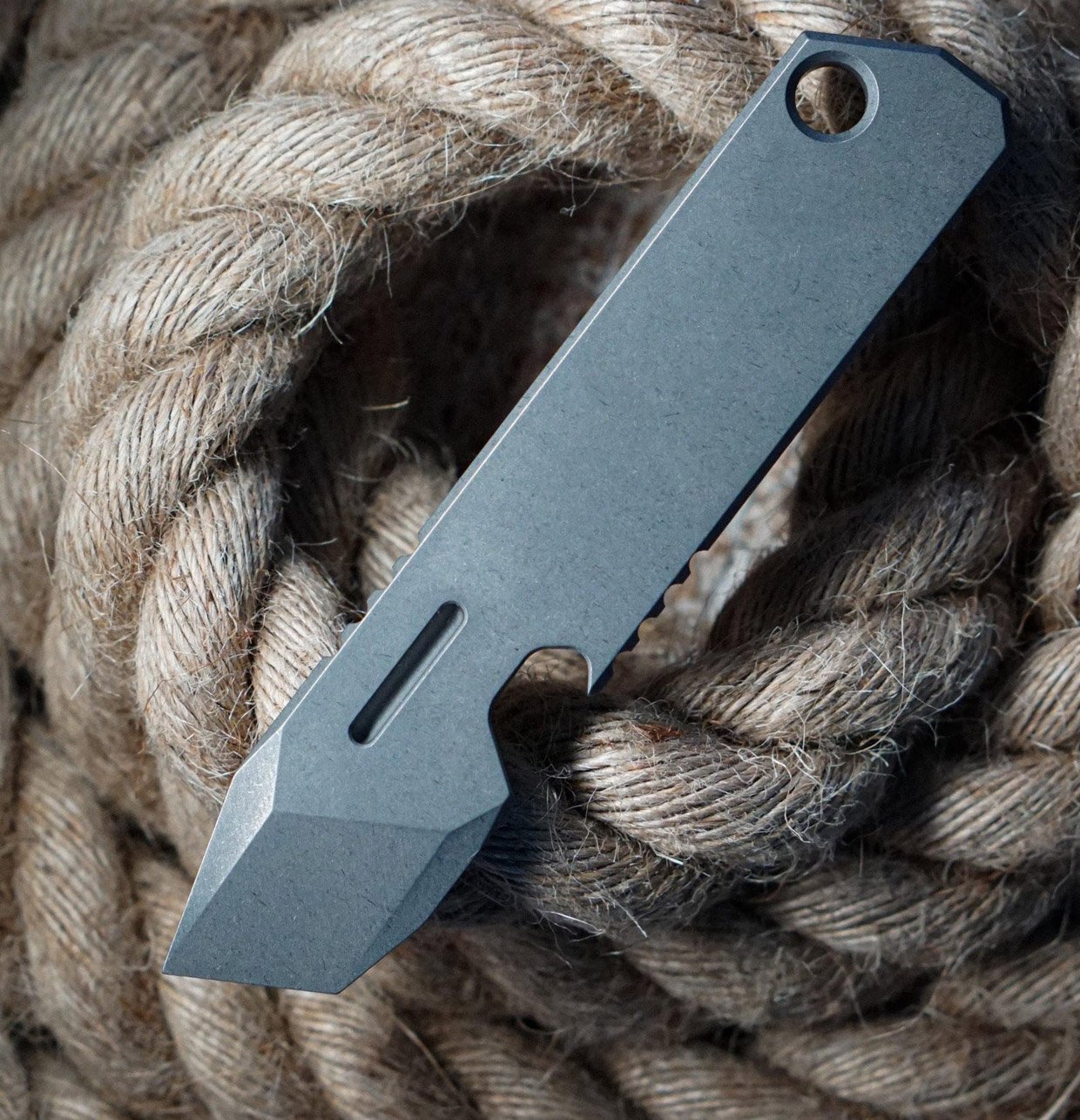 Kronos V2 Titanium Pry Bar