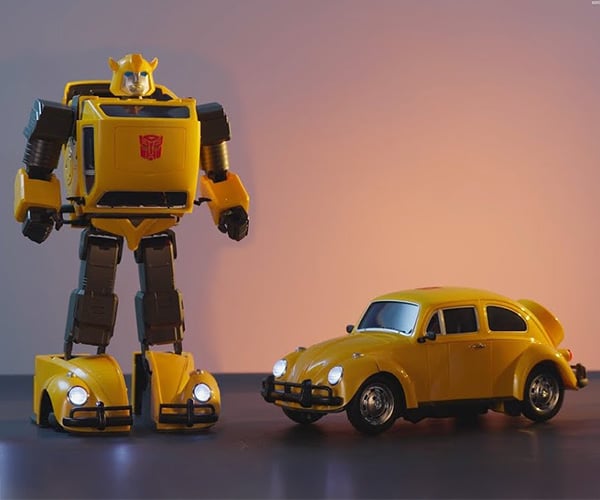 Robosen Flagship Bumblebee G1 Robot