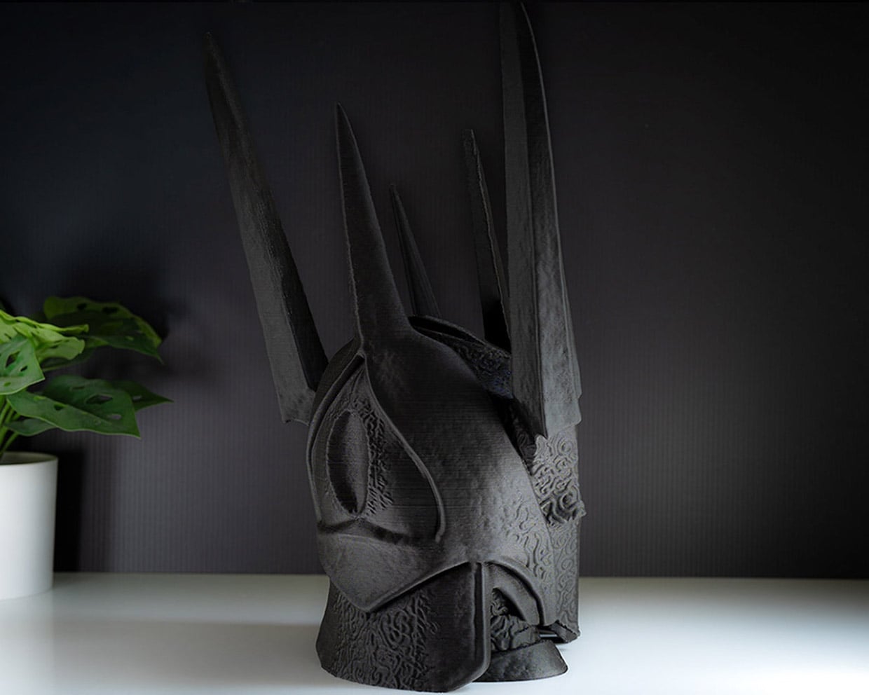 Sauron Headphone Stand