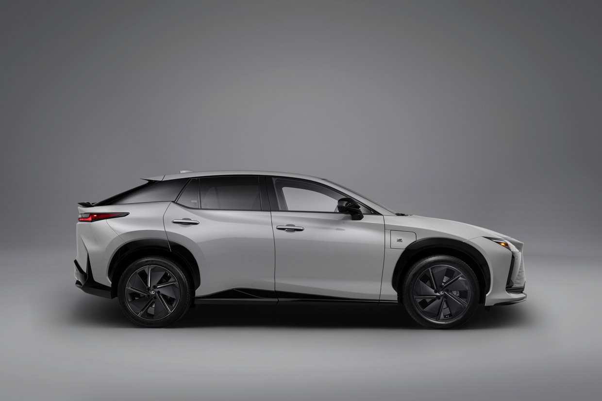 2026 Lexus RZ 350e + RZ 550e