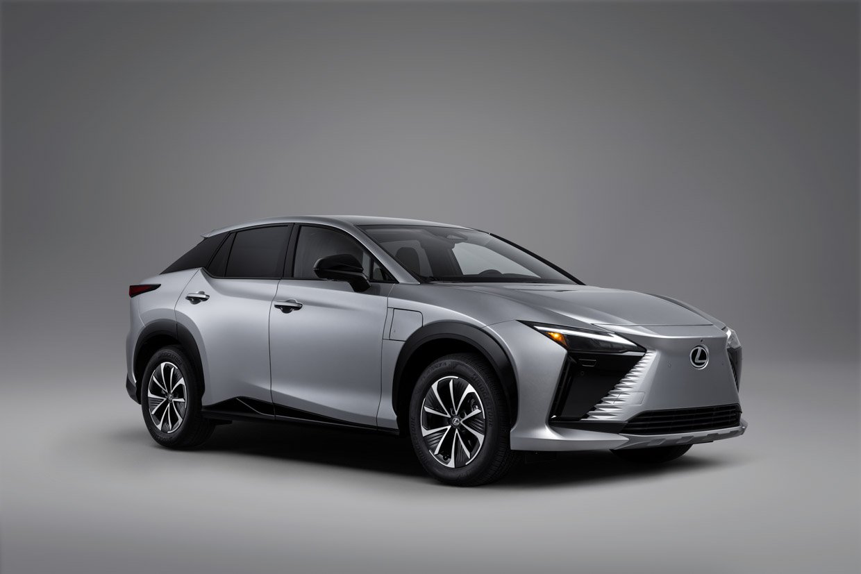 2026 Lexus RZ 350e + RZ 550e