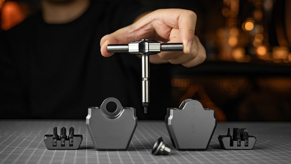 Titaner Tight-Swing Ratchet Driver Squeezes Into Tight Spaces