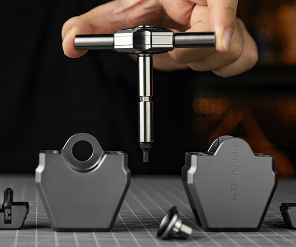 Titaner Tight-Swing Ratchet Driver