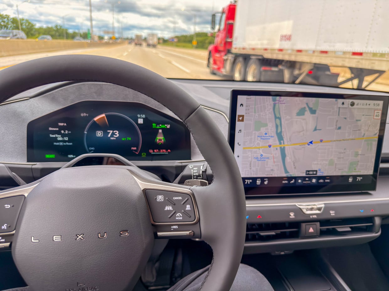 2026 Lexus ES Driving View