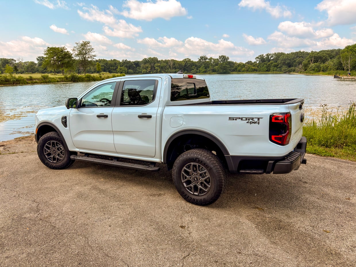 2026 Ford Ranger XLT White Side 3/4 View