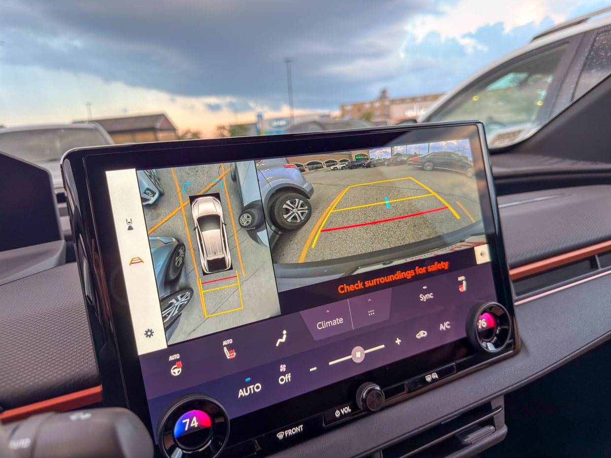 2026 Subaru Uncharted Sport Panoramic View Camera