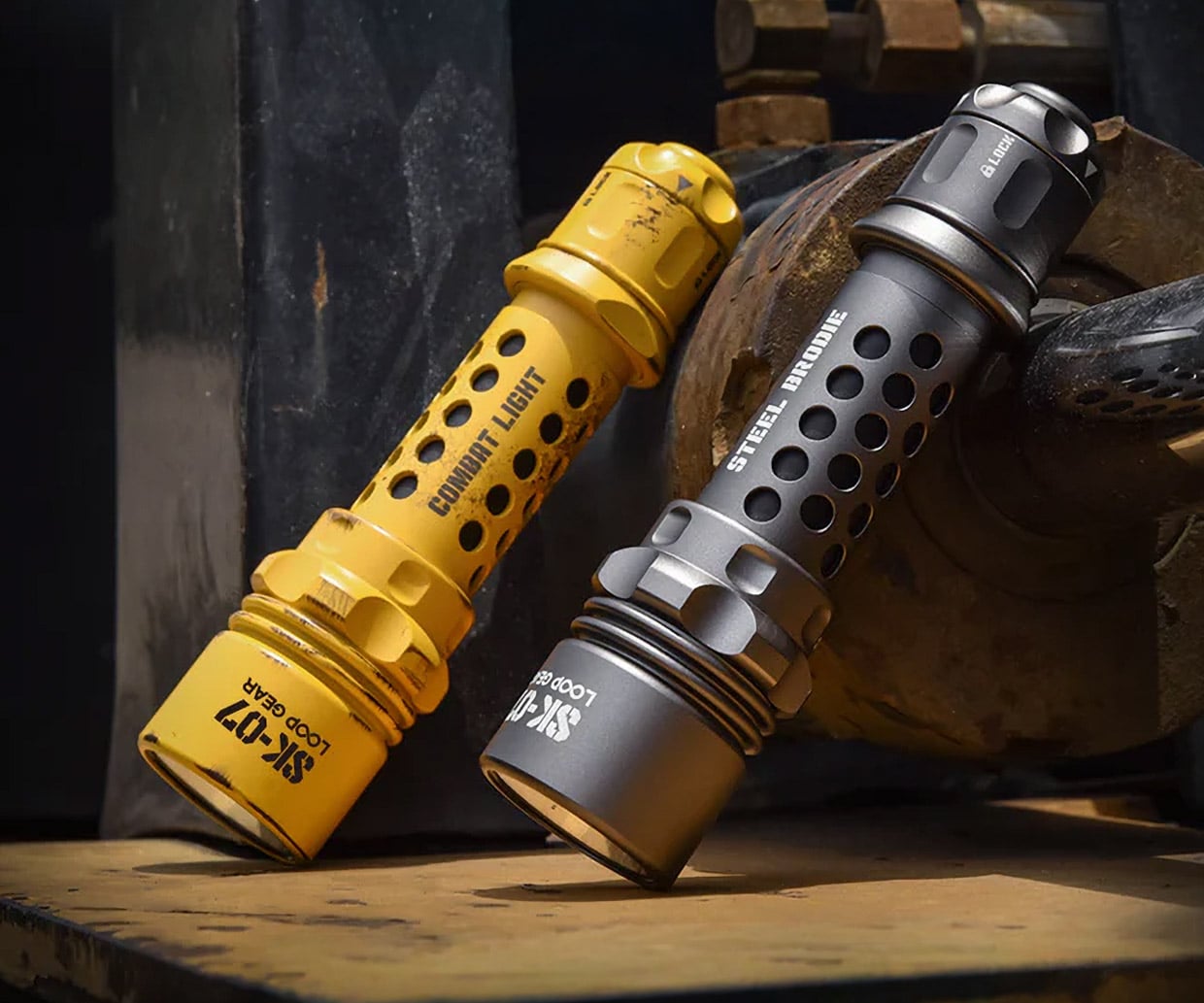 Loop Gear SK-07 Tactical Flashlight Has Rugged Looks and a Bright Beam