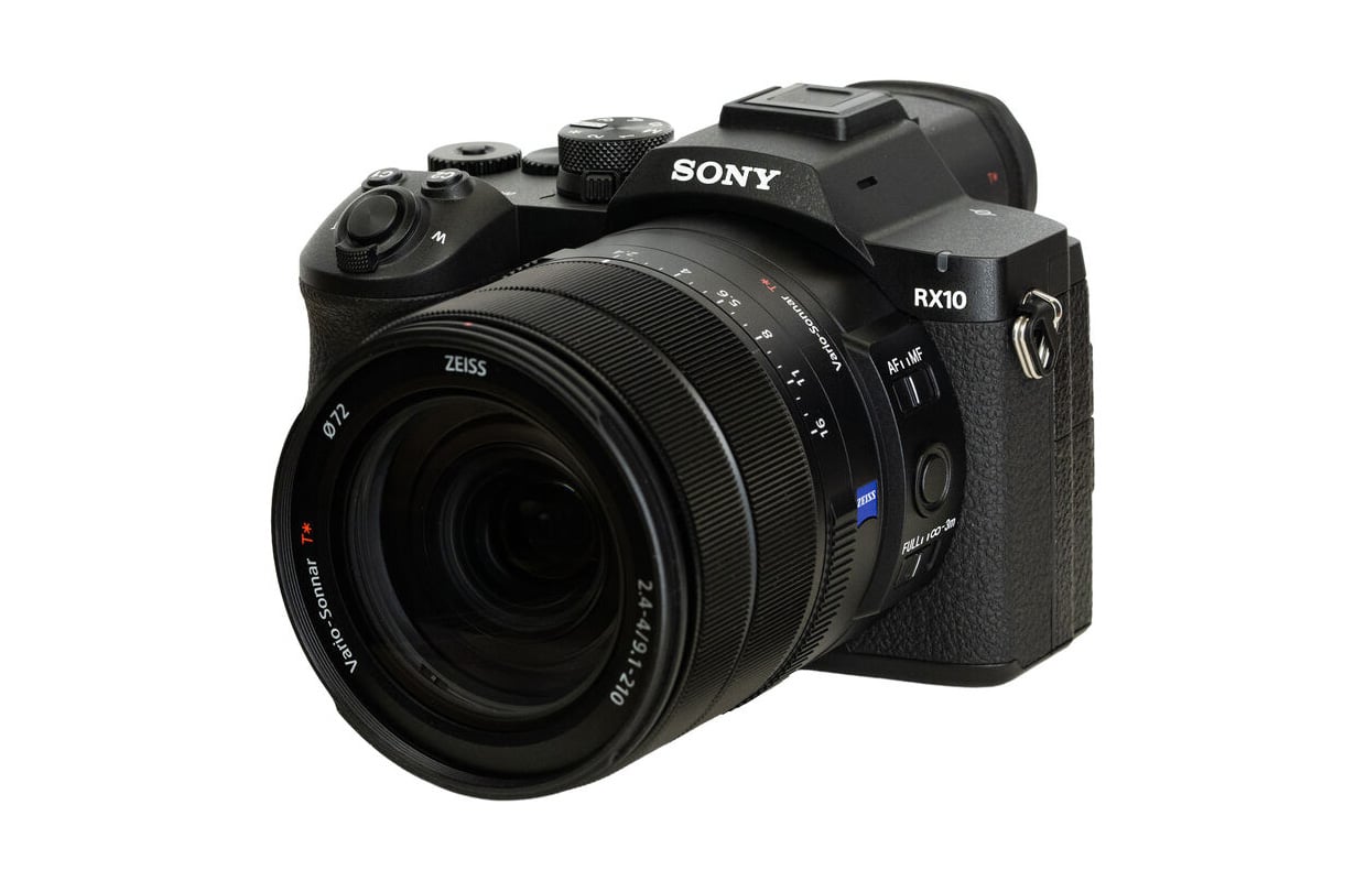 Sony RX10 V Upgrades a Great Superzoom with a Faster Processor