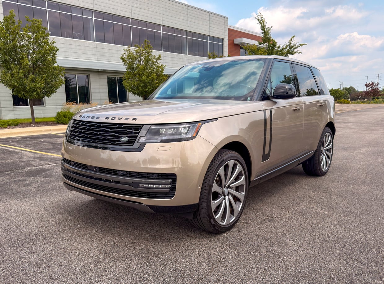 Range Rover L460 P540 Batumi Gold Front 3/4 View