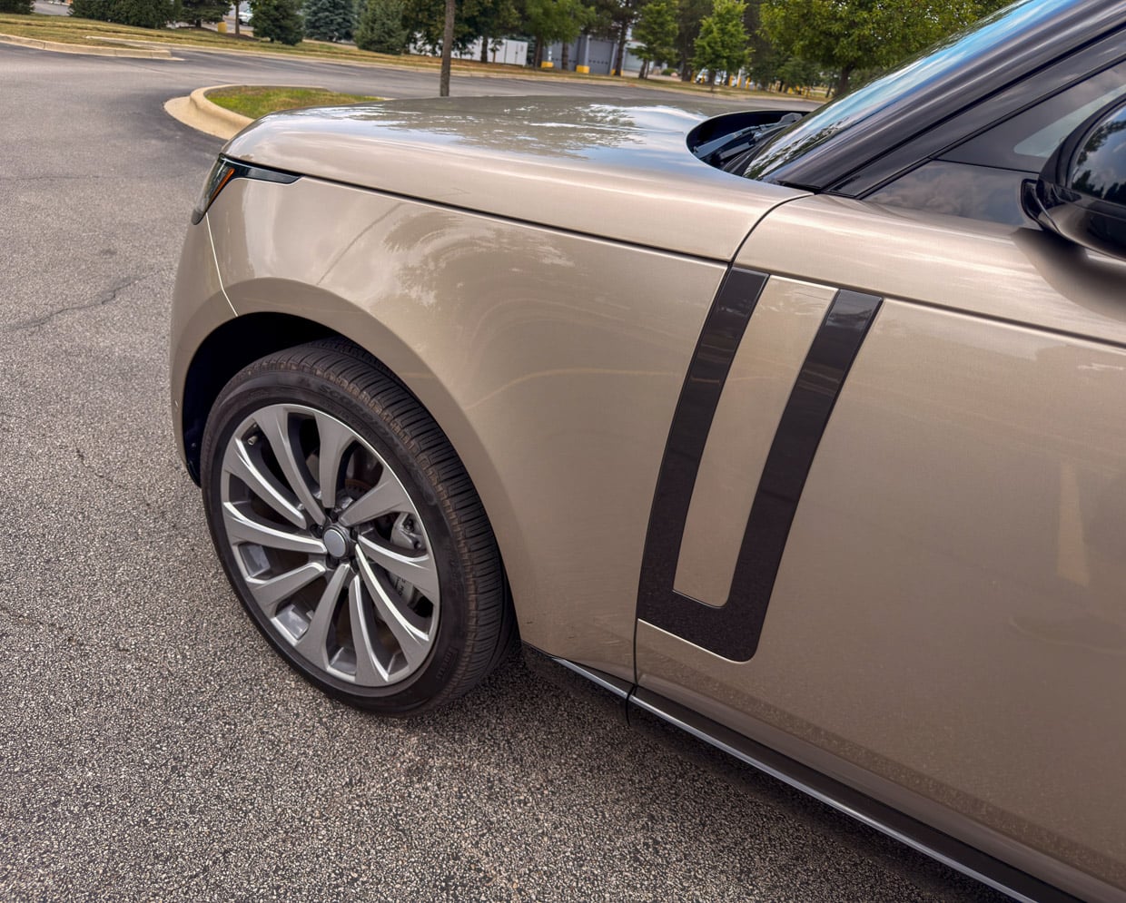 Range Rover L460 P540 Batumi Gold 23" Wheels