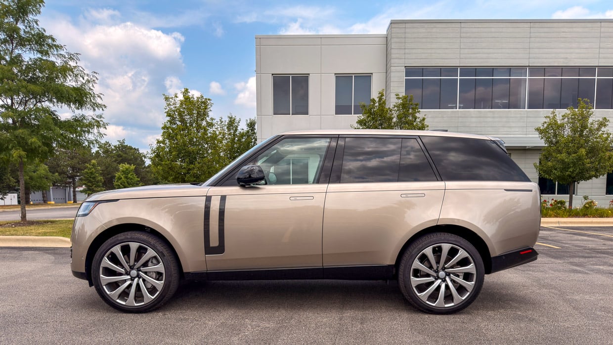 Range Rover L460 P540 Batumi Gold Side View
