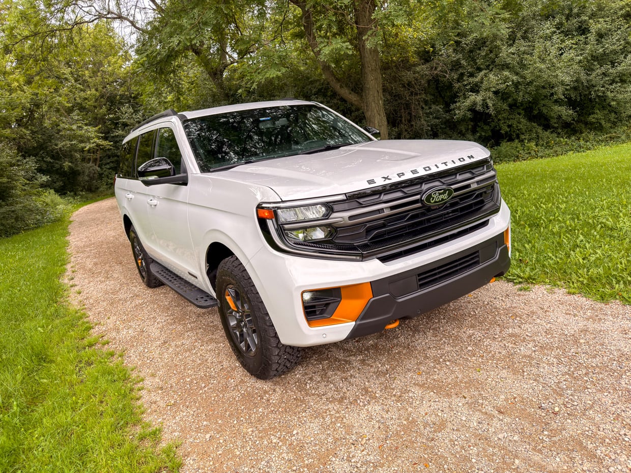 2026 Ford Expedition Tremor Front View