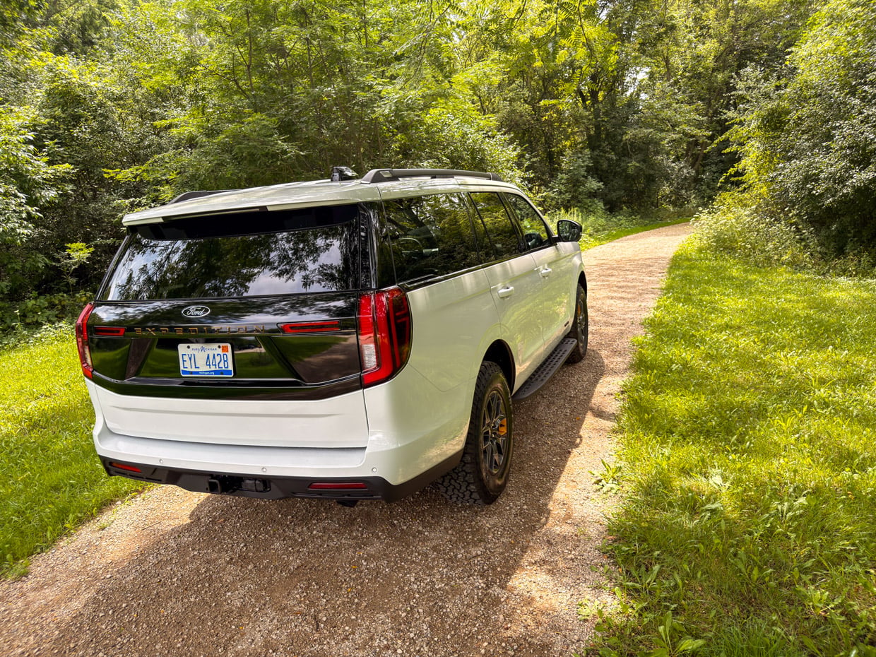 2026 Ford Expedition Tremor Rear 3/4 View